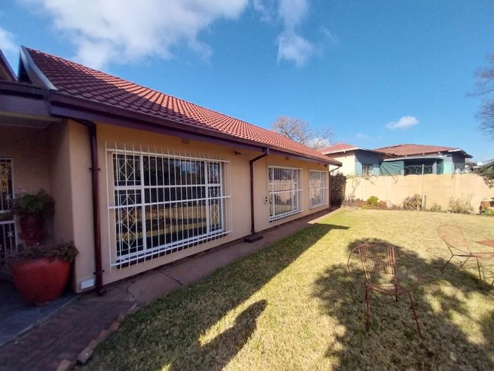 Property #ENT0256138, House for sale in Brakpan & Ext