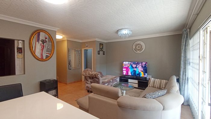 Property #ENT0256403, Apartment for sale in Corlett Gardens