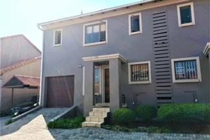 Property #ENT0256642, Townhouse for sale in Halfway Gardens