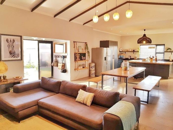 Property #ENT0257040, House for sale in Derdepoort