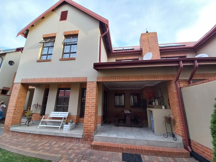 Property #ENT0257106, Townhouse for sale in Heritage Hill