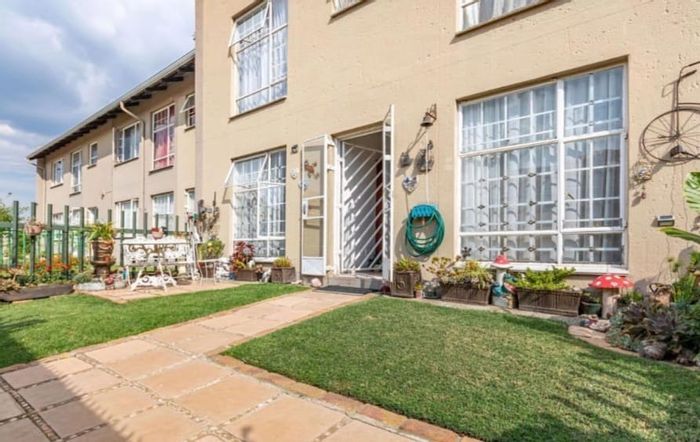 Property #ENT0257256, Apartment for sale in Ravenswood