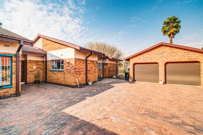 Property #ENT0257342, House for sale in Beyers Park