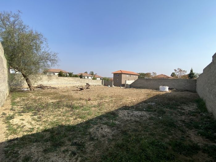 Property #ENT0257444, Vacant Land Residential for sale in Fourways