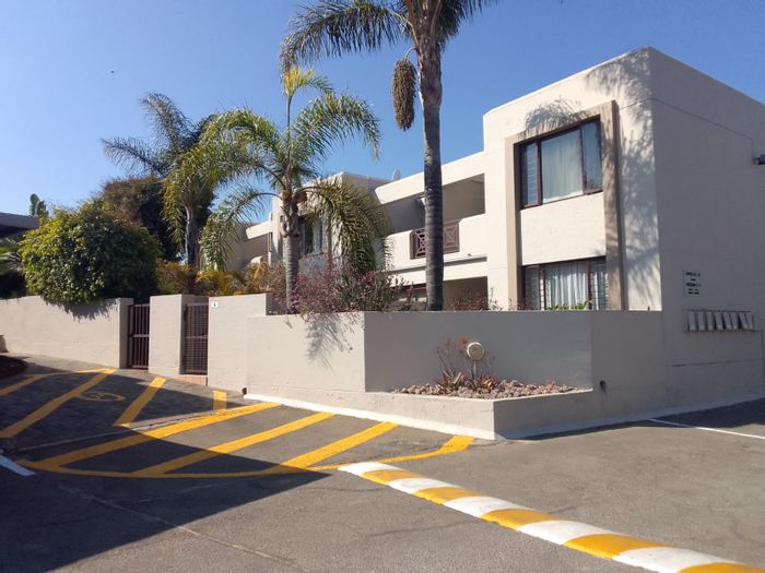 Property #ENT0257447, Townhouse for sale in Marais Steyn Park