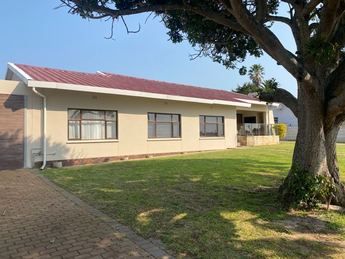 Property #ENT0257466, House for sale in Mossel Bay