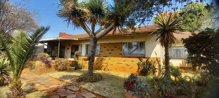 Property #ENT0257409, House for sale in Edenvale Central