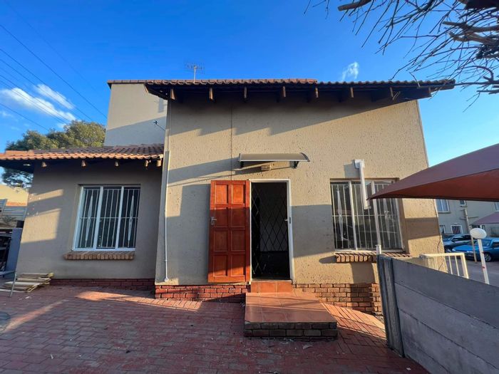 Property #ENT0257567, Cluster rental monthly in Mondeor