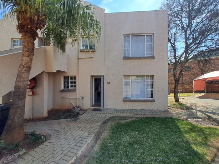 Property #ENT0257796, Townhouse for sale in Garsfontein