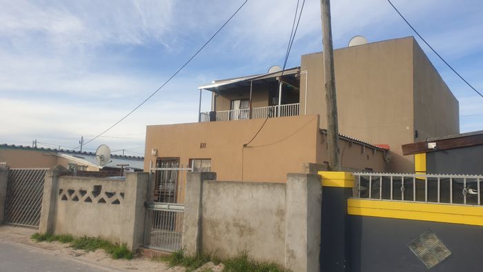 Property #ENT0257873, House for sale in Mfuleni