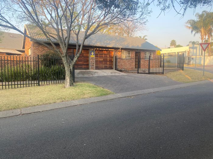 Property #ENT0257980, House sold in Rooihuiskraal