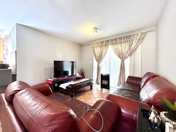 Property #ENT0257989, Apartment for sale in Mooikloof Ridge