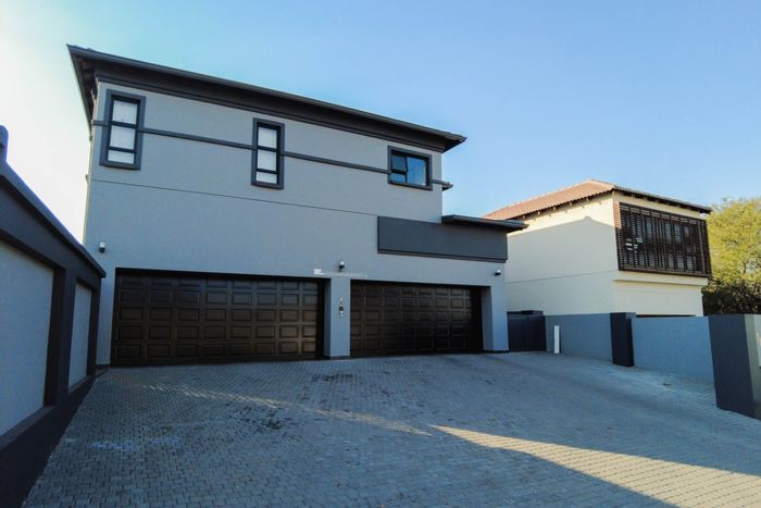 Property #ENT0257998, House for sale in Greenstone Hill