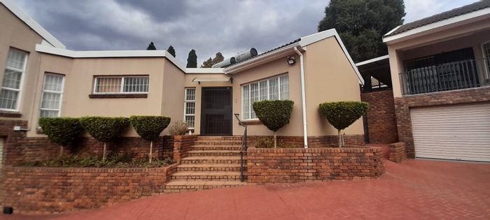 Property #ENT0257912, Townhouse pending sale in Newlands