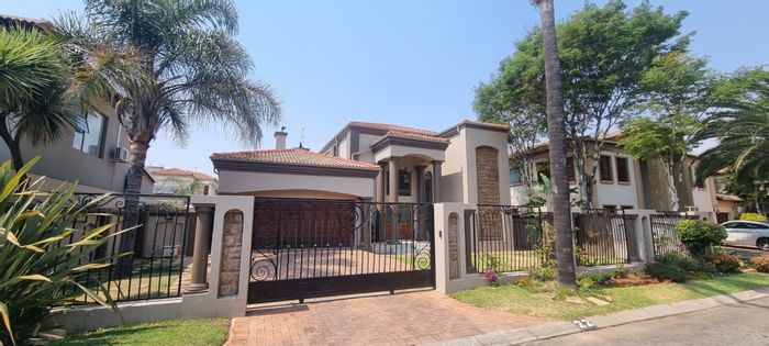 Property #ENT0258297, House for sale in Beyers Park