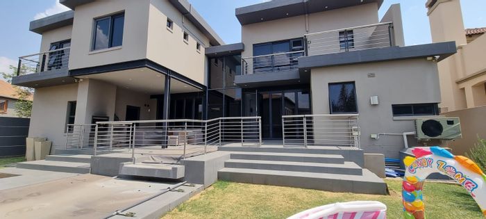 Property #ENT0258464, House for sale in Greenstone Hill