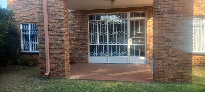 Property #ENT0258588, Townhouse for sale in Northmead