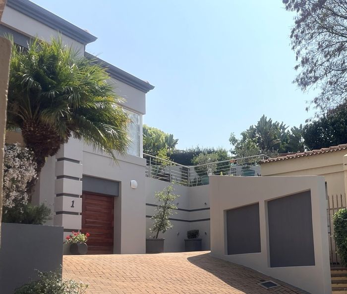 Property #ENT0258669, House for sale in Waterkloof Ridge