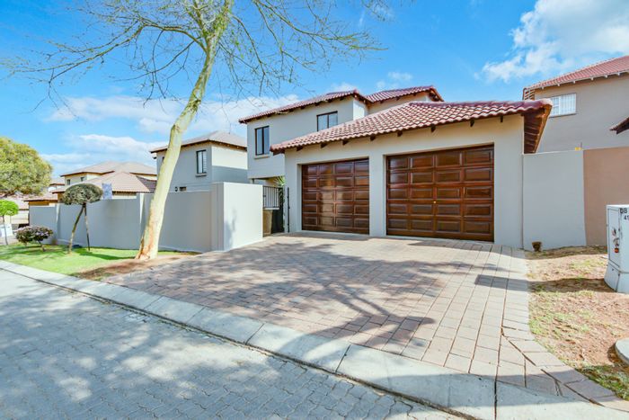 Property #ENT0258634, Cluster sold in Fourways