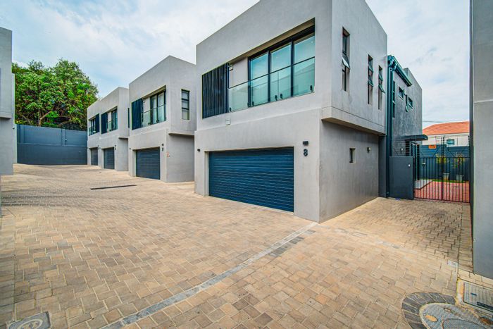 Property #ENT0259076, Townhouse for sale in Hyde Park
