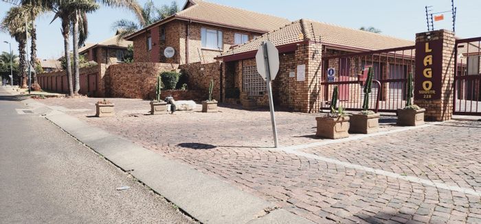 Property #ENT0259084, Apartment for sale in Zwartkop