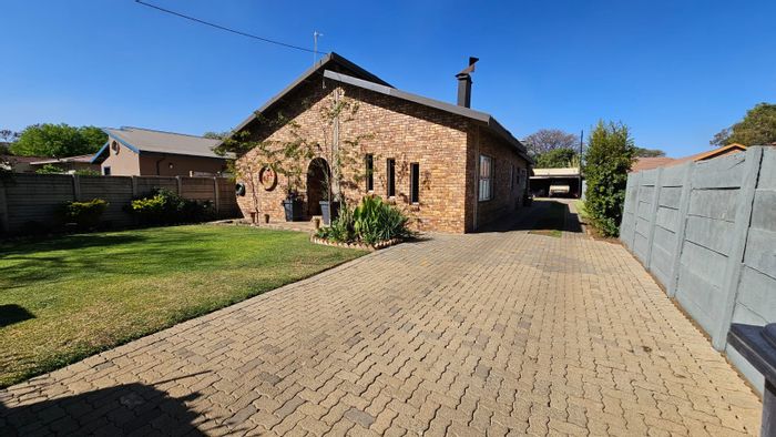 Property #ENT0259133, House for sale in Rietfontein
