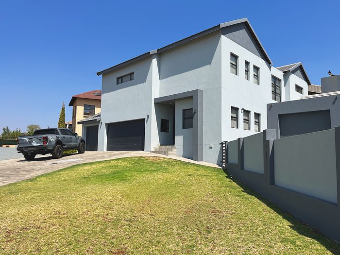 Property #ENT0259403, House for sale in Country View Estate