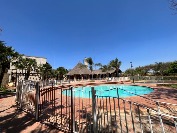 Property #ENT0259434, Apartment for sale in Mooikloof Ridge