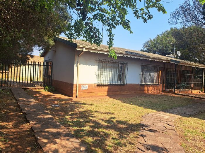 Property #ENT0259553, House for sale in Northmead