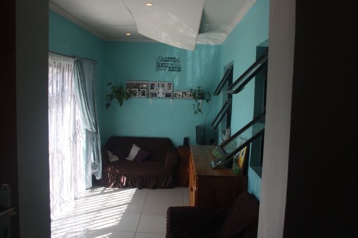 Property #ENT0259731, House for sale in Booysen Park