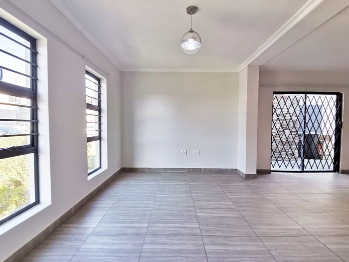 Property #ENT0259812, Townhouse for sale in Parklands North