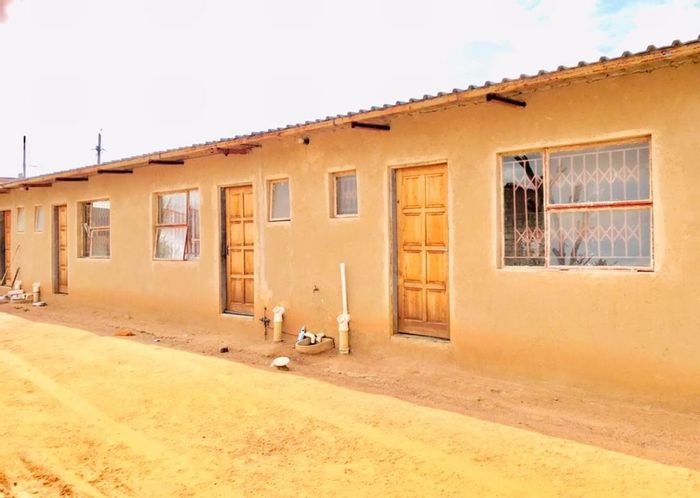 Property #ENT0259813, House for sale in Soshanguve X