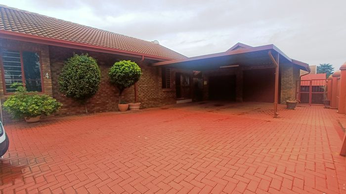 Property #ENT0260184, House for sale in Clubview