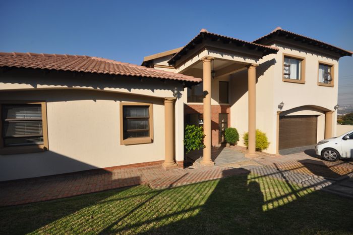 Property #ENT0260271, House for sale in Greenstone Hill