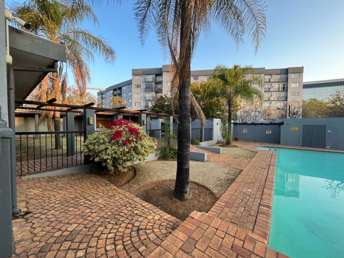 Property #ENT0260322, Apartment for sale in Menlyn