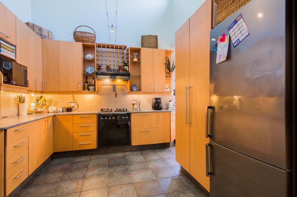 KITCHEN.jpeg