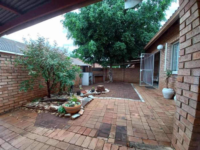Property #ENT0260646, Townhouse sold in Mokopane Central