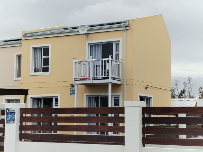Property #ENT0260649, Townhouse for sale in Parsonsvlei