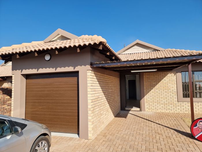 Property #ENT0260611, House for sale in Secunda