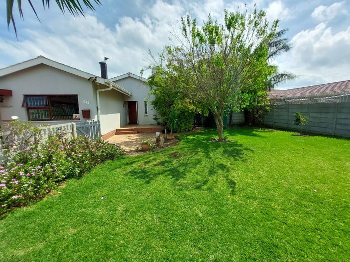 Property #ENT0260777, House for sale in Strand South