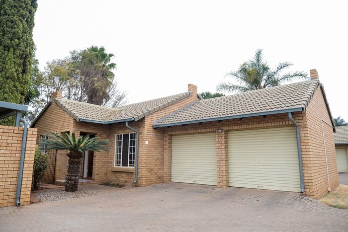 Property #ENT0261394, Townhouse rental monthly in Eldoraigne