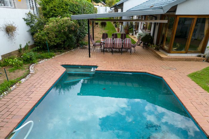 Property #ENT0261469, Cluster sold in Rivonia