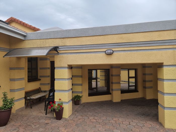 Property #ENT0261602, House for sale in Secunda