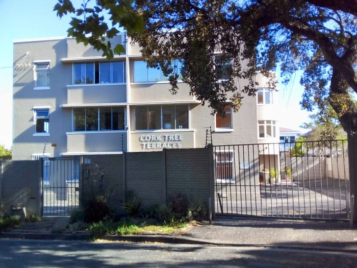 Property #ENT0261847, Apartment for sale in Wynberg