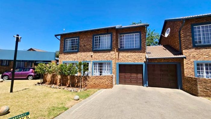 Property #ENT0262035, Townhouse for sale in Greenstone Hill