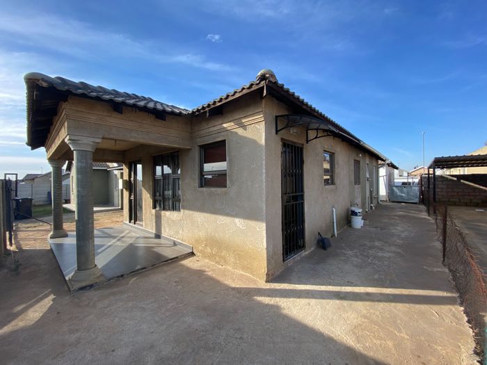 Property #ENT0262212, House for sale in Windmill Park