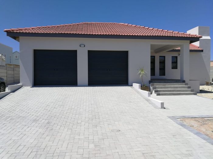Property #ENT0262567, House for sale in Port Owen