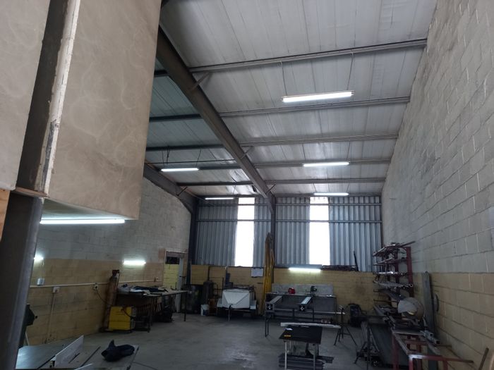 Property #ENT0262510, Factorywarehouse for sale in Shakas Head