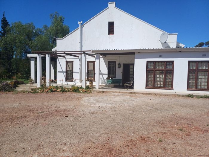 Property #ENT0262519, Farm for sale in Ladismith Rural