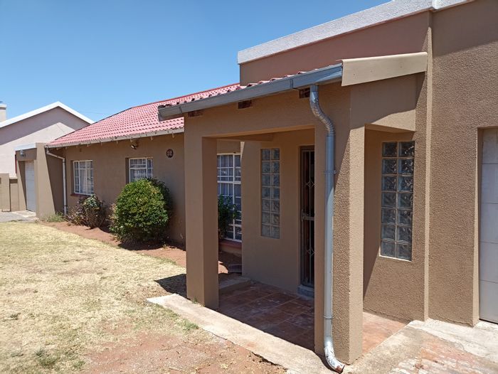 Property #ENT0262921, House for sale in Riverlea